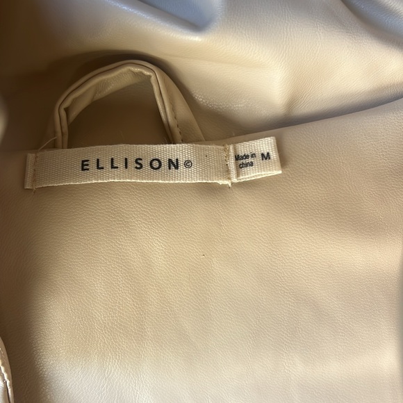 NEW Ellison Puffer Vest Cream Sz: Med - Picture 2 of 3